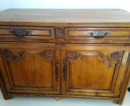 Vaisselier ancien