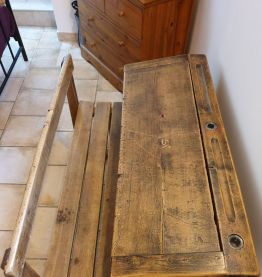 Pupitre écolier 1950 avec encriers en verre bois macif