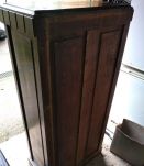 Armoire bonnetière vitrée 
