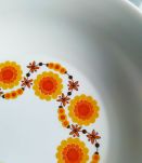 Plat de service, plat creux vintage Arcopal, modèle "Soleil"
