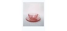 Tasses et soucoupes rose Arcoroc
