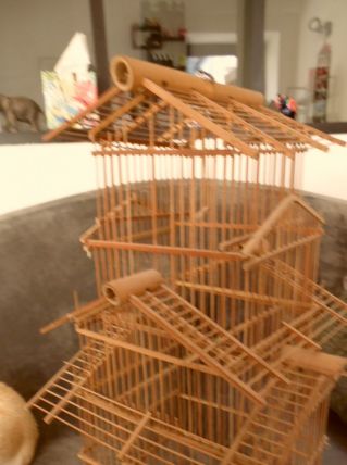 ancienne cage d'oiseaux