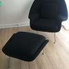 Fauteuil coque design et son Ottoman