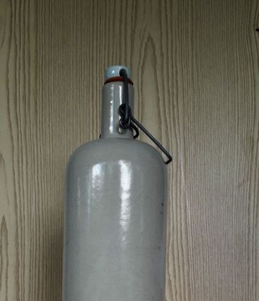 Bouteille en terre 