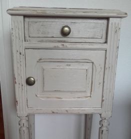 Table d appoint rénovée 