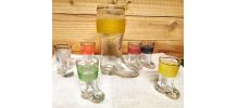 Rare carafe et ses 6 verres forme de bottes 