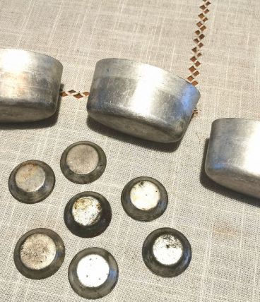 Lot de moules aluminium anciens 