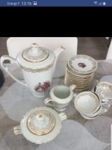 Service vaisselle véritable porcelaine berry Chauvigny 