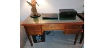 Très beau bureau merisier dessus cuir 