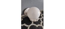 applique main céramique blanche et opaline blanche