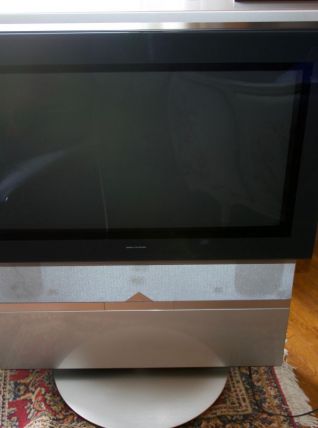 BANG &amp; OLUFSEN