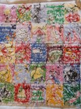 Abécédaire en coton brodé à la main 37 x 30 cm