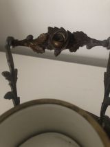 Encrier à pompe en porcelaine et laiton XIXème