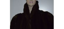 Manteau imitation fourrure marron avec grand col T.40
