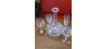 Service de table carafe et de 4 verres ciselés vintage