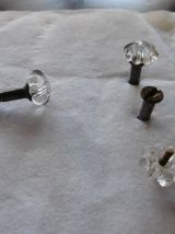 Anciennes Vis à tête rosaces en verre .