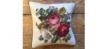 Housse coussin brodé main petit-point, pure laine DMC 42x42