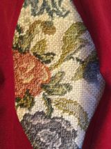 Housse coussin brodé main petit-point, pure laine DMC 42x42