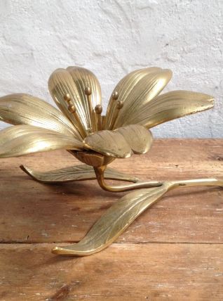 Cendrier fleur en laiton années 70