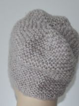 Pull femme oversize beige fait main taille 38/42 avec bonnet