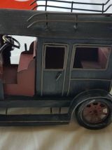 VOITURE EN TOLE 17 x 31 x 12 cm en TBE