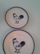 Ensemble de 8 assiettes en grès émaillé. 