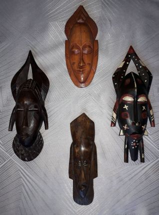 Collection de masques africains