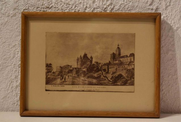 Gravure-Vue d'une porte de Saulieu - vers le chemin de Paris