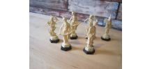 6 figurines 1970 café Maurice  en plastique  