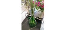 Ancienne bouteille en forme d'olive verte