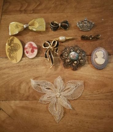 Lot broches vintage