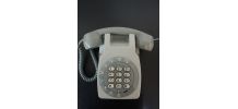 Téléphone mural vintage