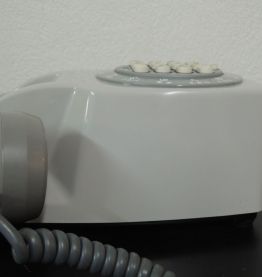Téléphone mural vintage