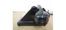 Téléphone noir en bakélite