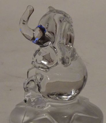 ELEPHANT PRESSE PAPIER CRISTAL OU VERRE
