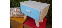 Meuble d'appoint en carton esprit vintage