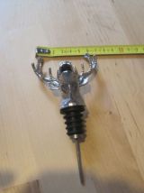 Bouchon de bouteille en forme  de cerf  métal et plastique  