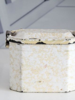 Boîte de déjeuner émaillée ancienne vintage sans anse