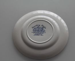 Assiette ancienne bleu et blanc en faïence anglaise