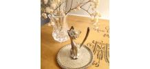 Élégant petit chat en étain 