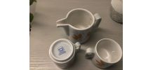 Tasse et pot à lait