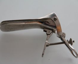 Speculum, matériel médical années 60