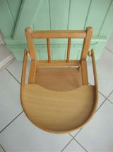 Chaise haute de poupée ou doudou