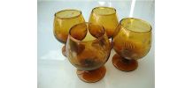 4 verres à cognac ambre en cristal gravé 70s