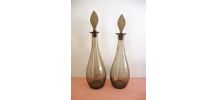 Service 24 verres et 2 carafes marron fumé vintage