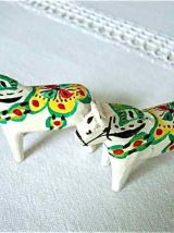 Deux petits chevaux peints