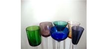 6 calices colorés hauts sur pied