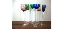 6 calices colorés hauts sur pied