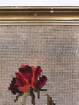 Joli cadre canevas à la rose rouge