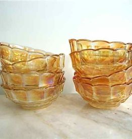 Saladier et 8 coupelles irisés